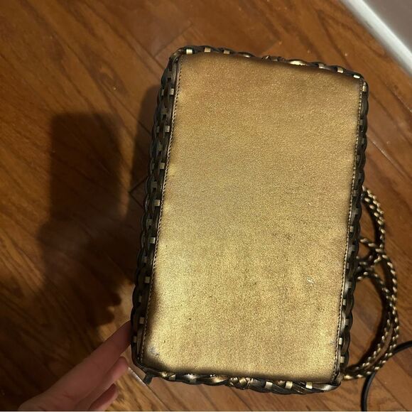 1980's CEM Metallic Leather Woven Basket Bag - Picture 10 of 10